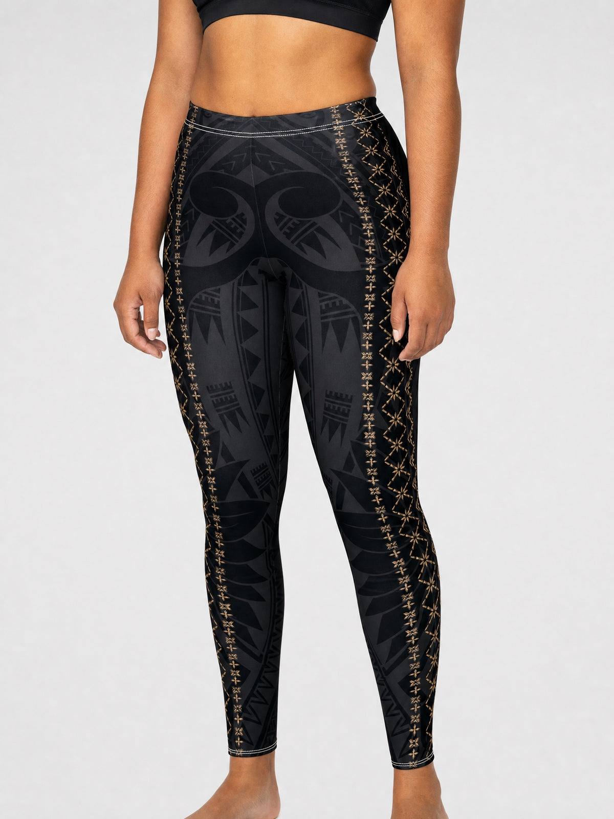 Casual Leggings - Malu on a light grey studio background