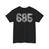 685