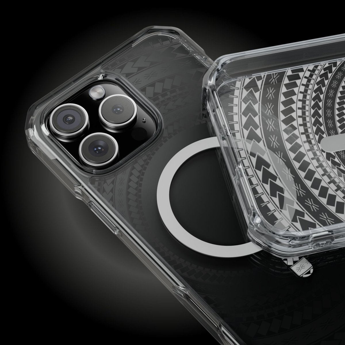 MagSafe clear case for iPhone 16 featuring Samoan black design, showcasing its transparent protective cover.